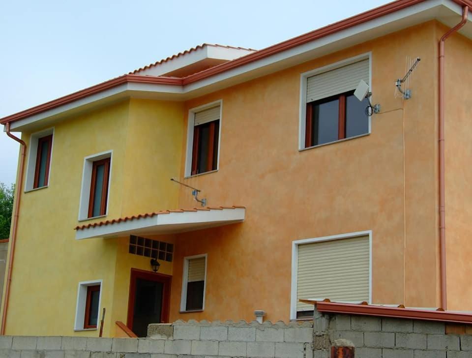B&B Il Rifugio Del Lupo - E6721 Paringianu 외부 사진