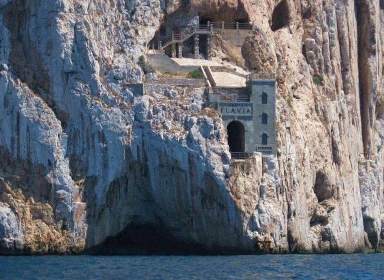 B&B Il Rifugio Del Lupo - E6721 Paringianu 외부 사진