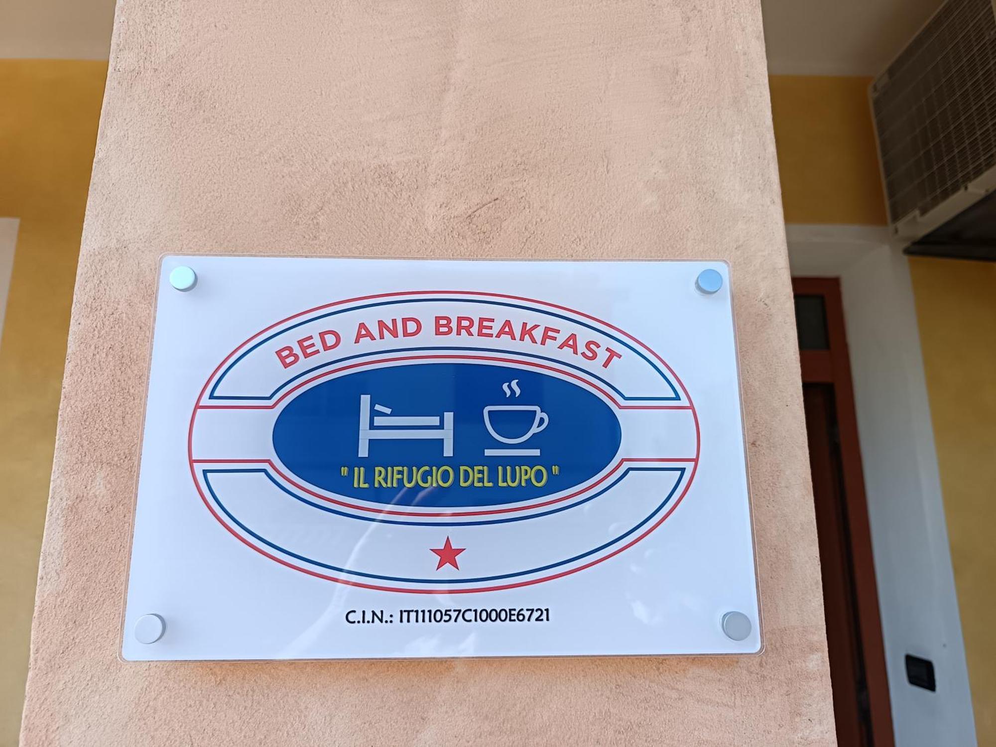 B&B Il Rifugio Del Lupo - E6721 Paringianu 외부 사진